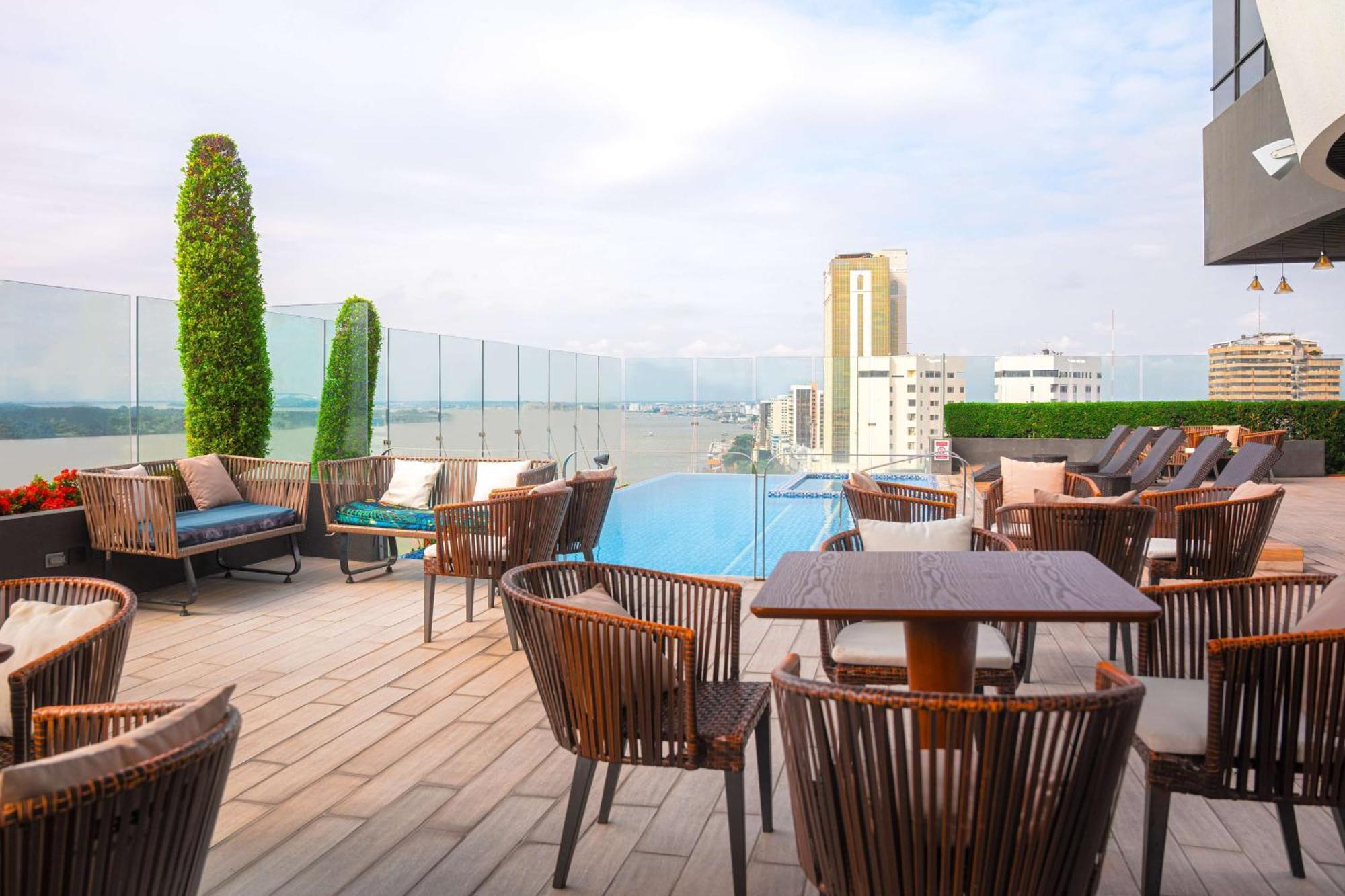 Doubletree By Hilton Guayaquil Hotel Екстериор снимка