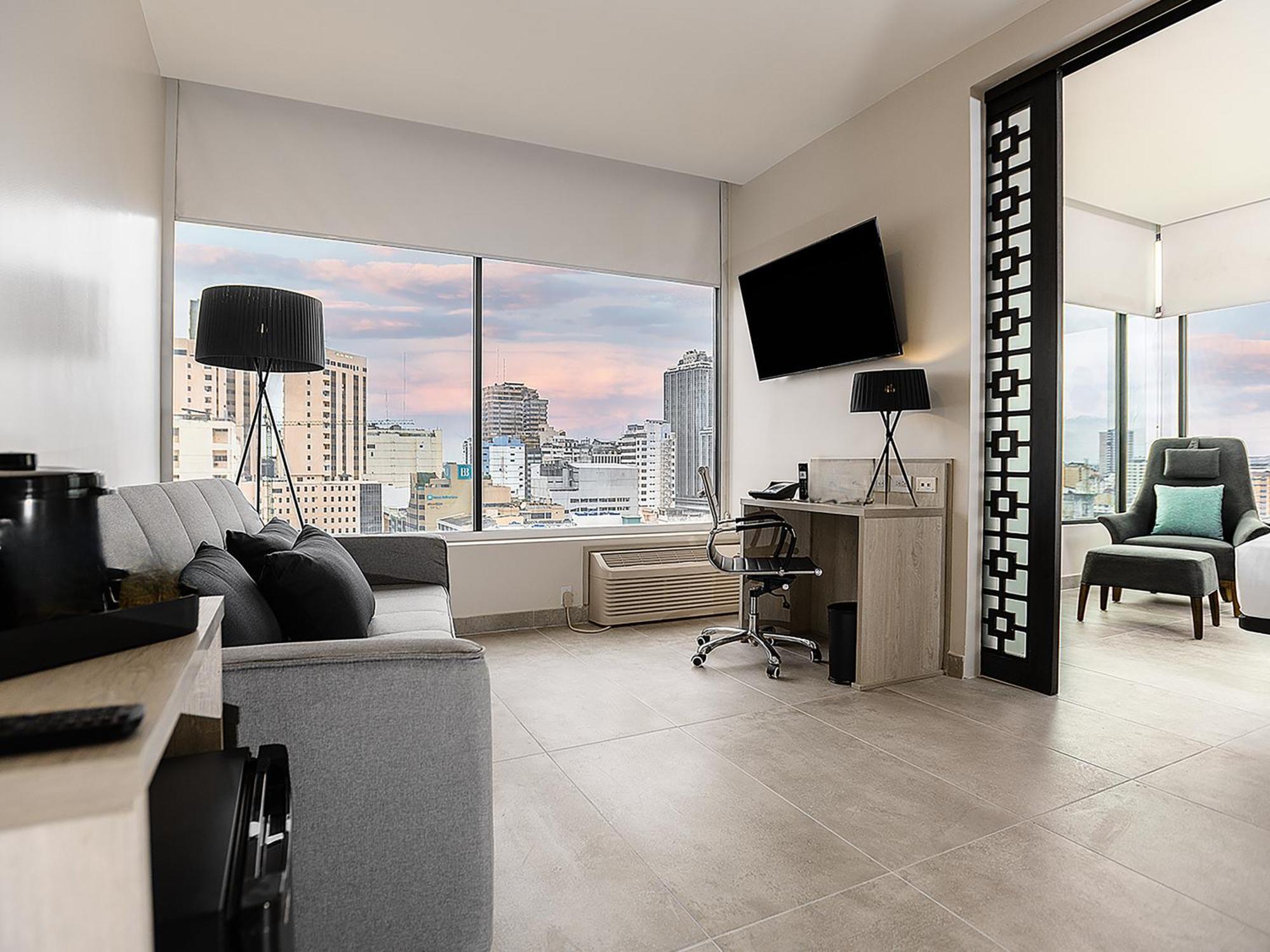 Doubletree By Hilton Guayaquil Hotel Екстериор снимка