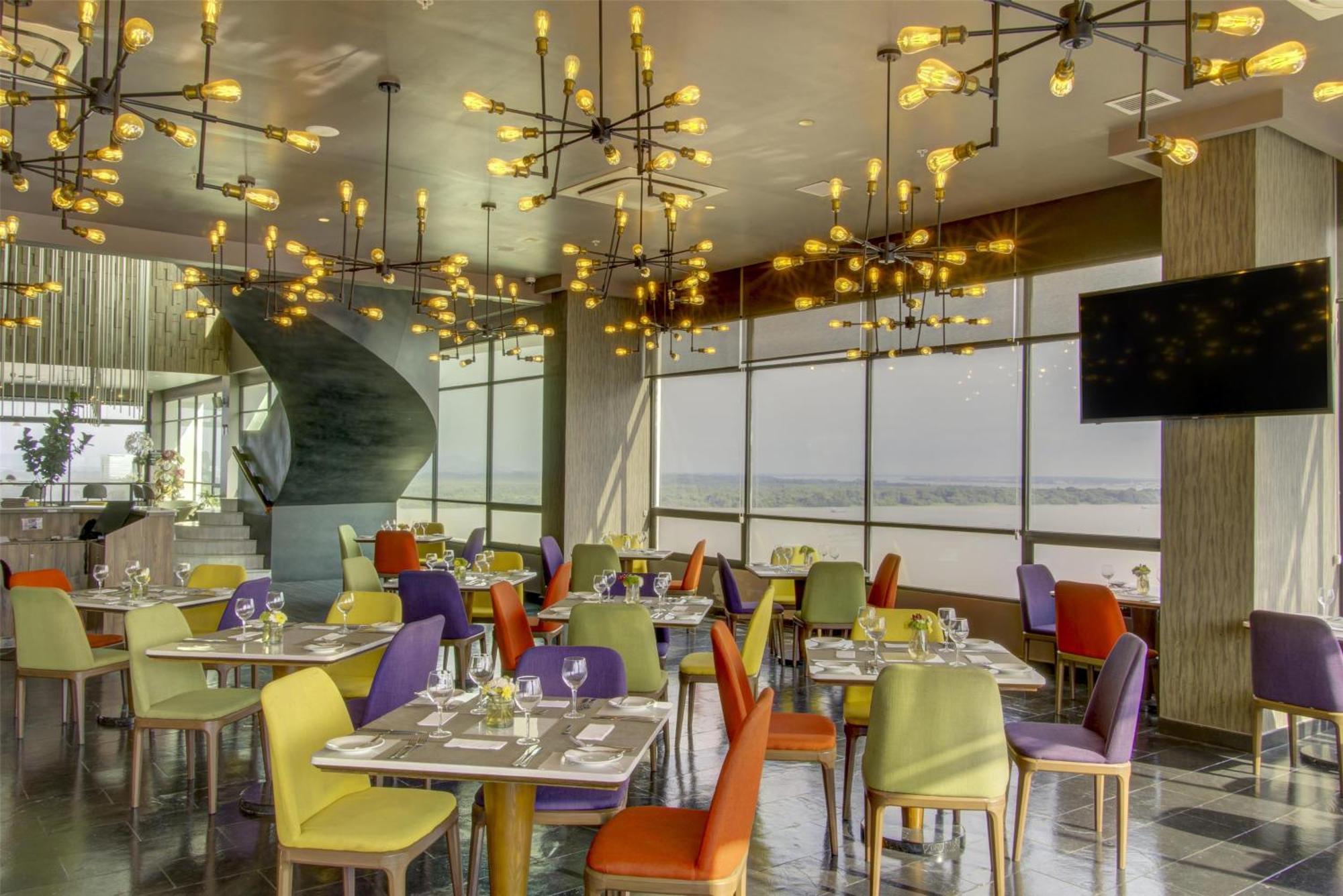 Doubletree By Hilton Guayaquil Hotel Екстериор снимка