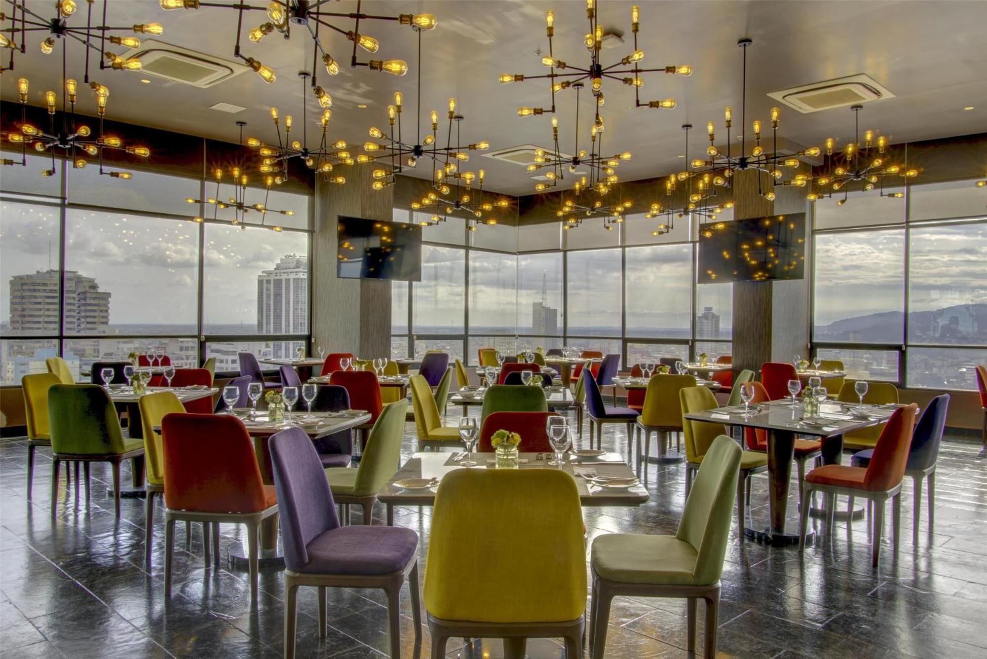 Doubletree By Hilton Guayaquil Hotel Екстериор снимка