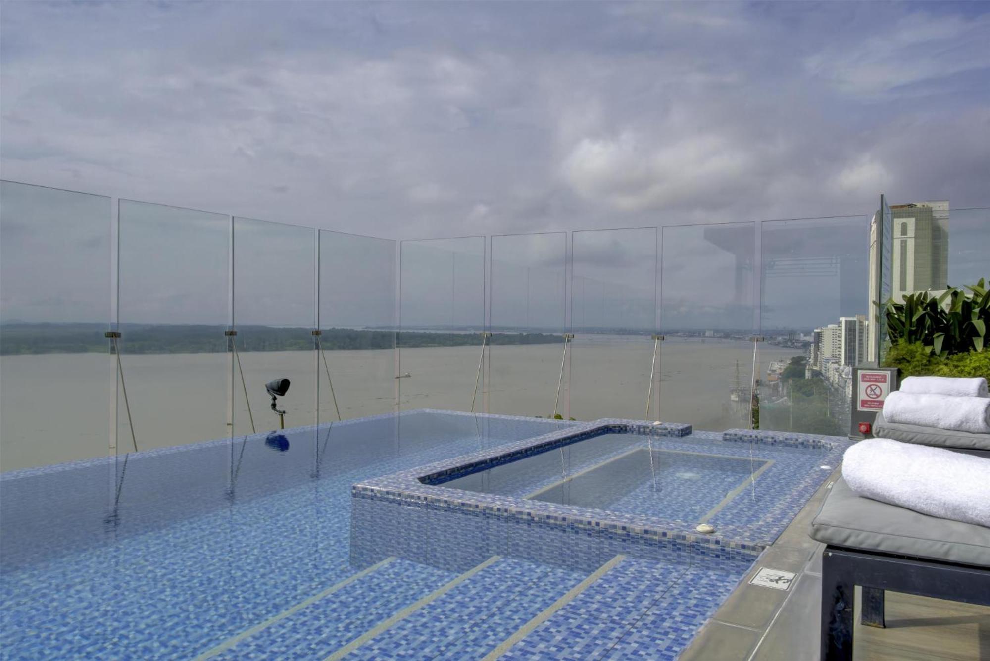 Doubletree By Hilton Guayaquil Hotel Екстериор снимка